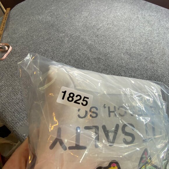 Myrtle Beach SC Hoodie Women L White Keep It Salty Pailey Turtle Gildan Souvenir - Picture 12 of 12